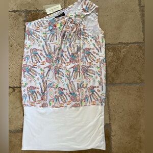 NWT-COOGI off the shoulder top-SZ L
PIT TO PIT 16”
Length 29”